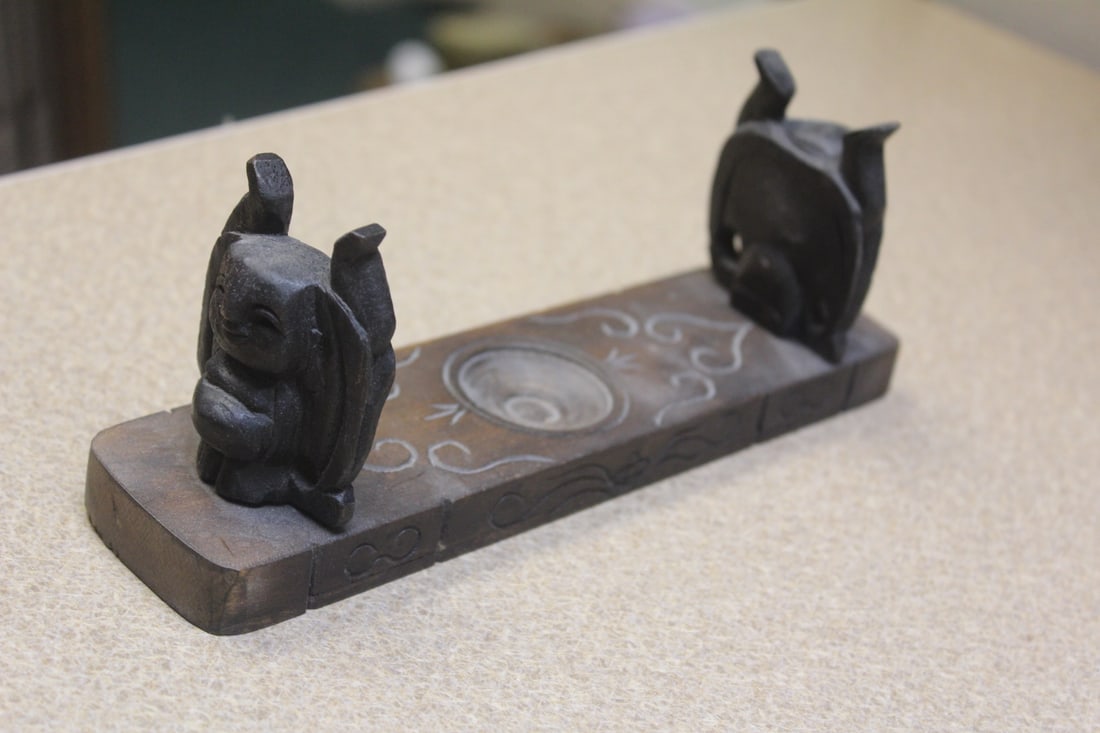 Vintage Oriental Wooden Holder: some sort of a holder - Buddha motied - 7 3/4" across