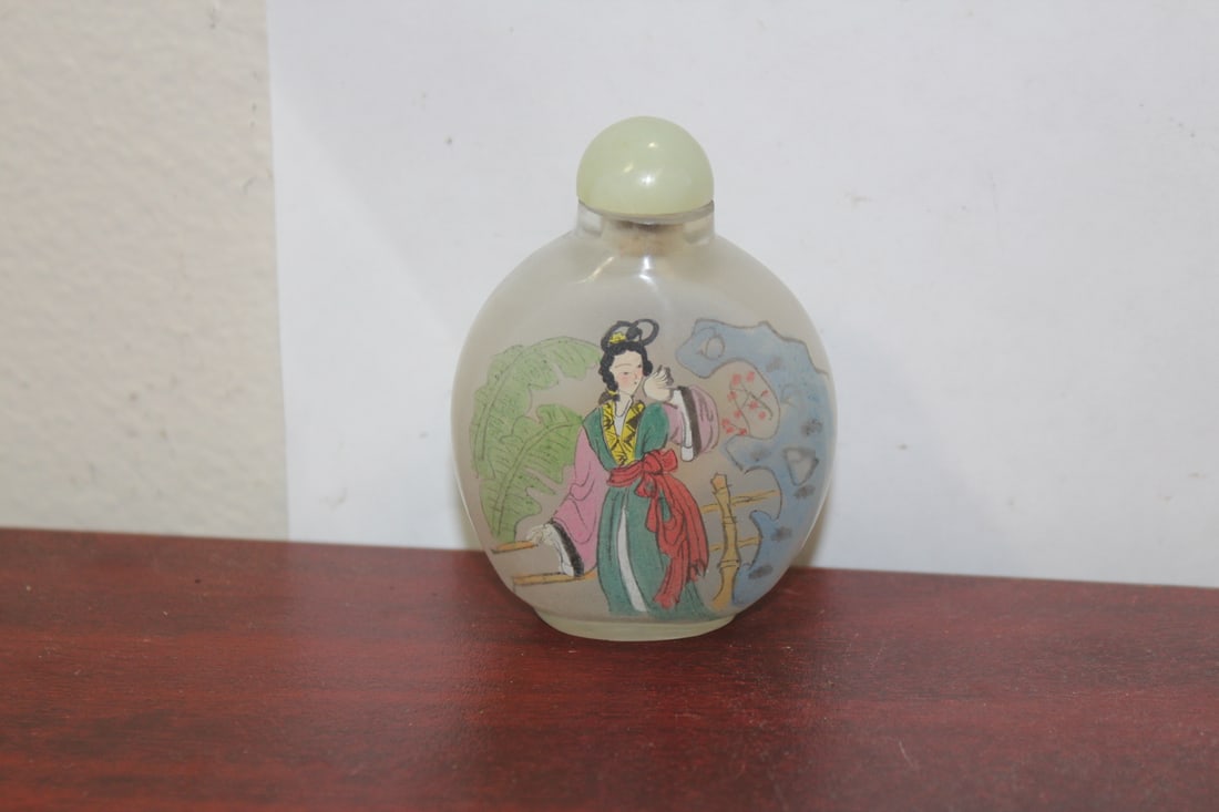 A Reverse Painting on a Glass Snuff Bottle: 3" tall - vintage - please note: spoon broke off