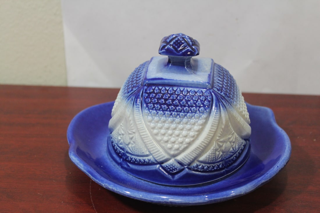 A Ceramic Flow Blue Serving Dish - 3