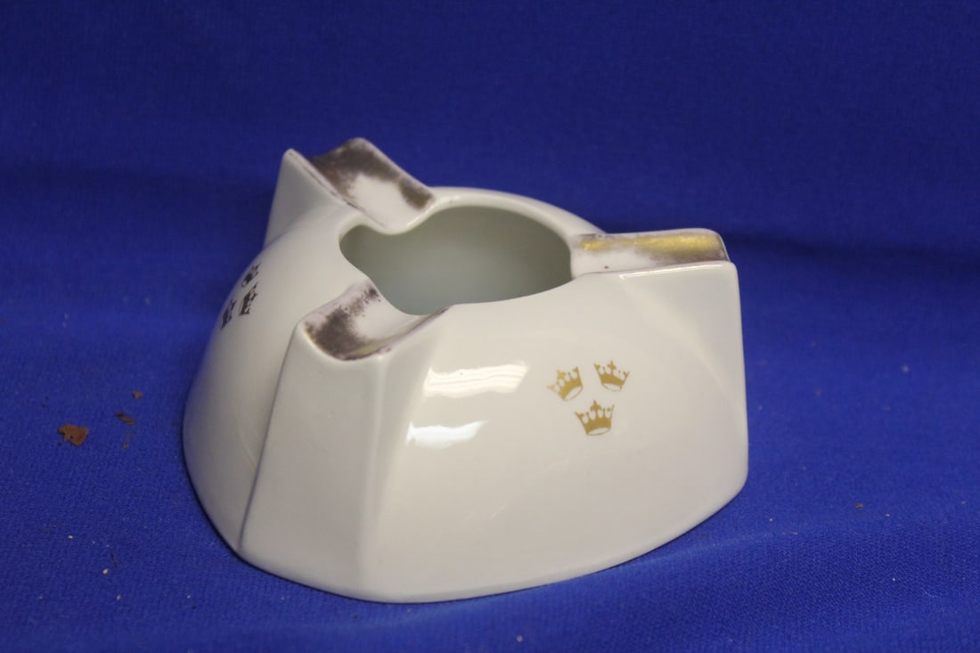Swedish American Line Ashtray: 4 1/2" across