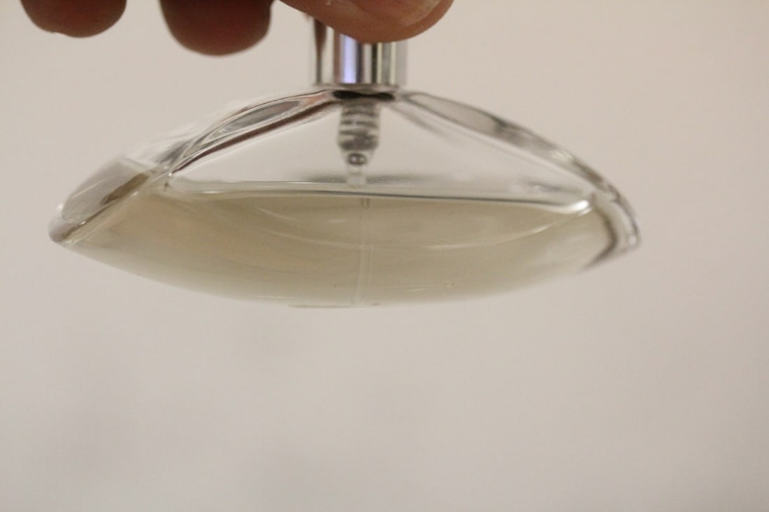 A Small Parfume Spray - 5