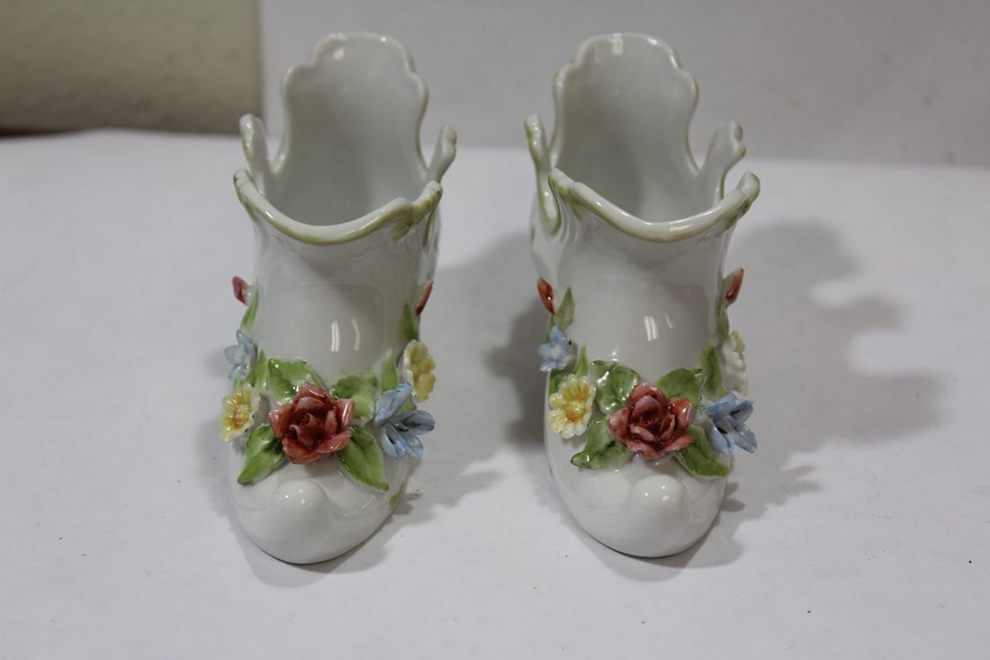 A Pair of Ceramic Shoes: 4 3/8" across