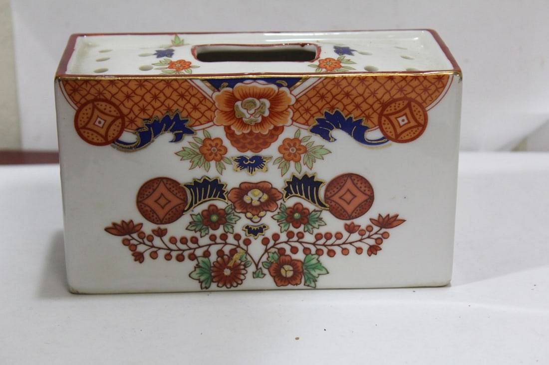 A Signed Chinese Ceramic Box - 4