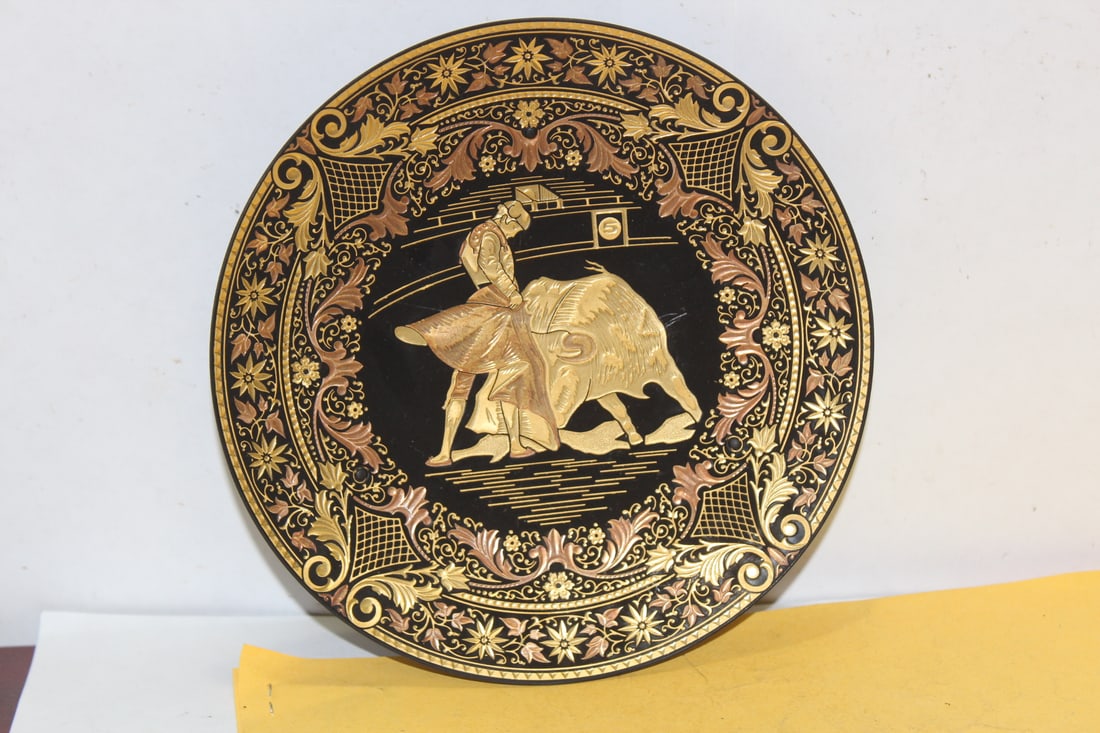 An Italian Metal Plate: 3-footed - gold gilt ed - 6 1/4" in diameter