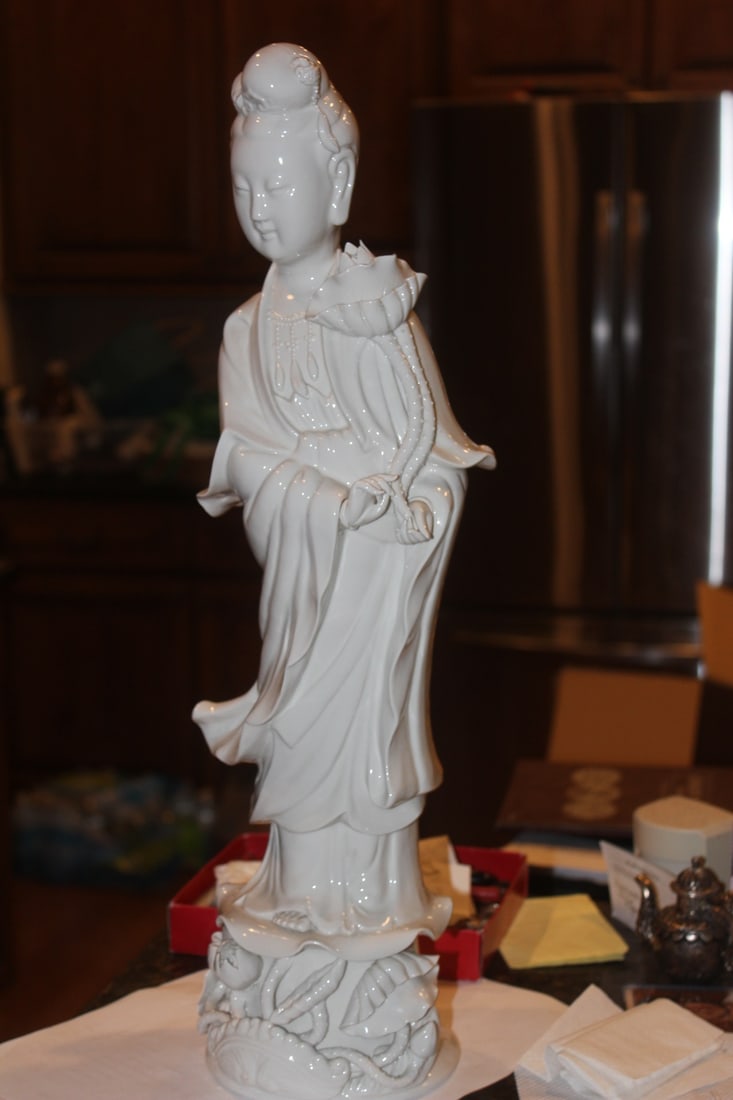 Chinese Porcelain Blanc de Chine Kwan Yin: 20 inches tall