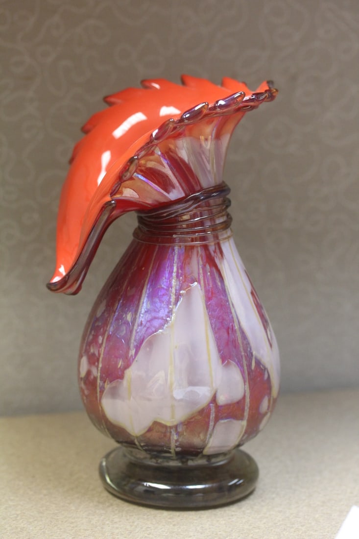 Signed Art Glass Vase: 8 1/4" tall