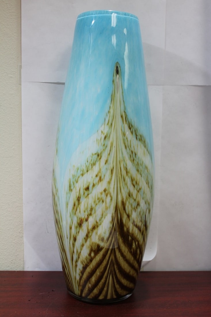 A Monumental Artglass Vase: 19 5/8" tall x 6 3/8" wide