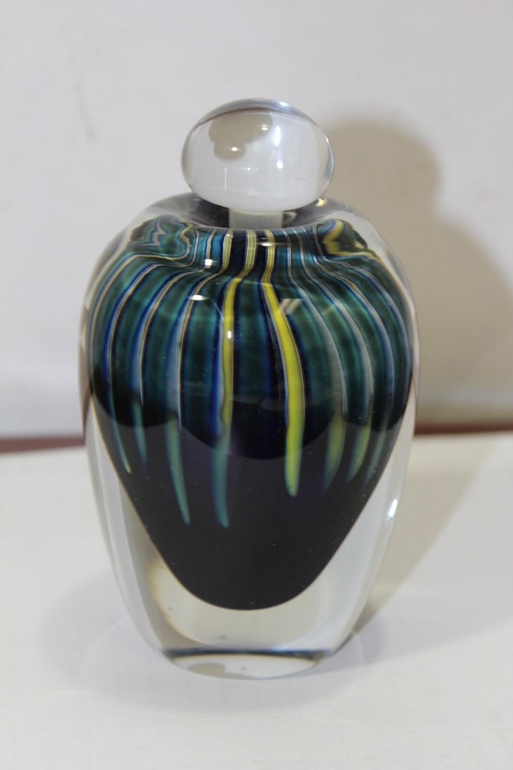 A Rare Signed Artglass Parfume Bottle: signed: Steven Main Art - 1983 - 4 3/4" tall