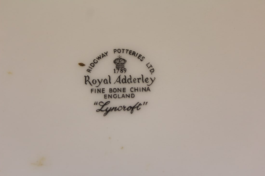 Fine Bone China Serving Plate - 6