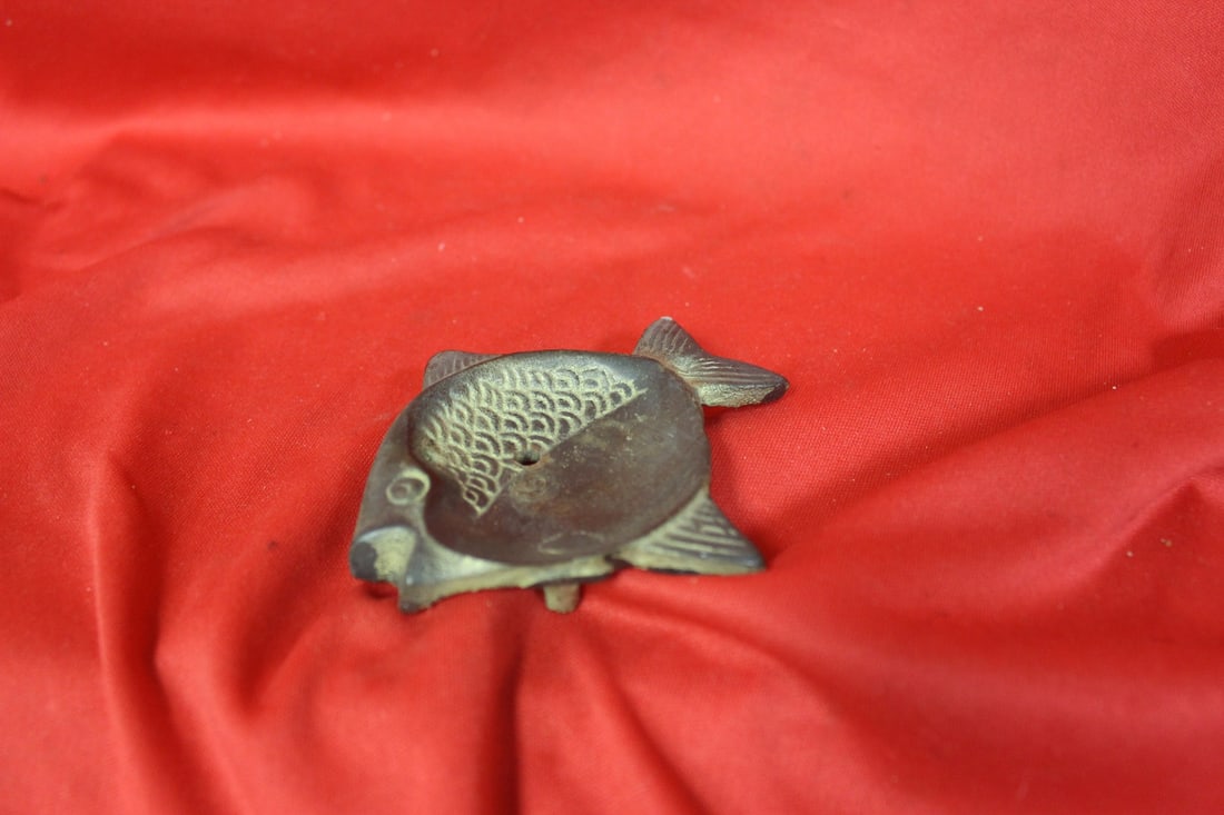 A Small Brass Fish: 3 1/4" long
