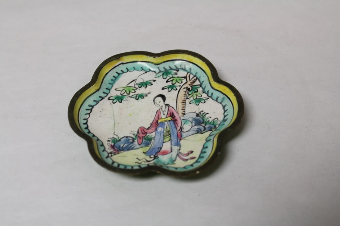 A Chinese Antique Enamel 6 Loop Sauce Dish: Marked China - 3" in diameter