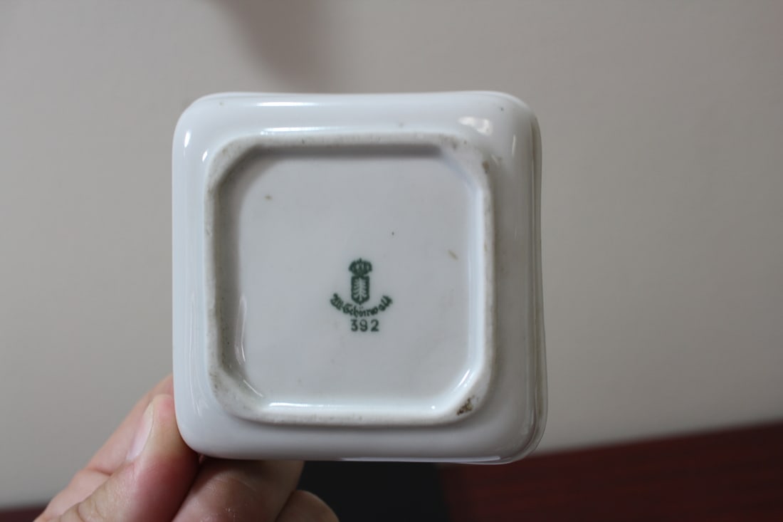 A German Ceramic Ashtray - 3