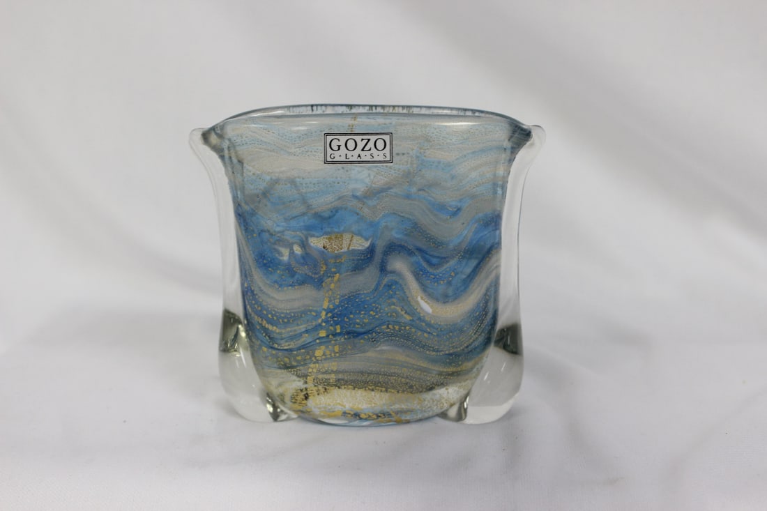 A Gozo Art Glass Widemouth Vase: 3 1/4" tall - signed on the bottom