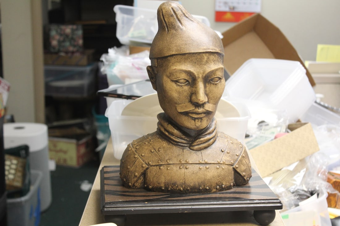 Decorative Chinese Warrior Bust: appeared to be resin - base is wood - 12 inches wide