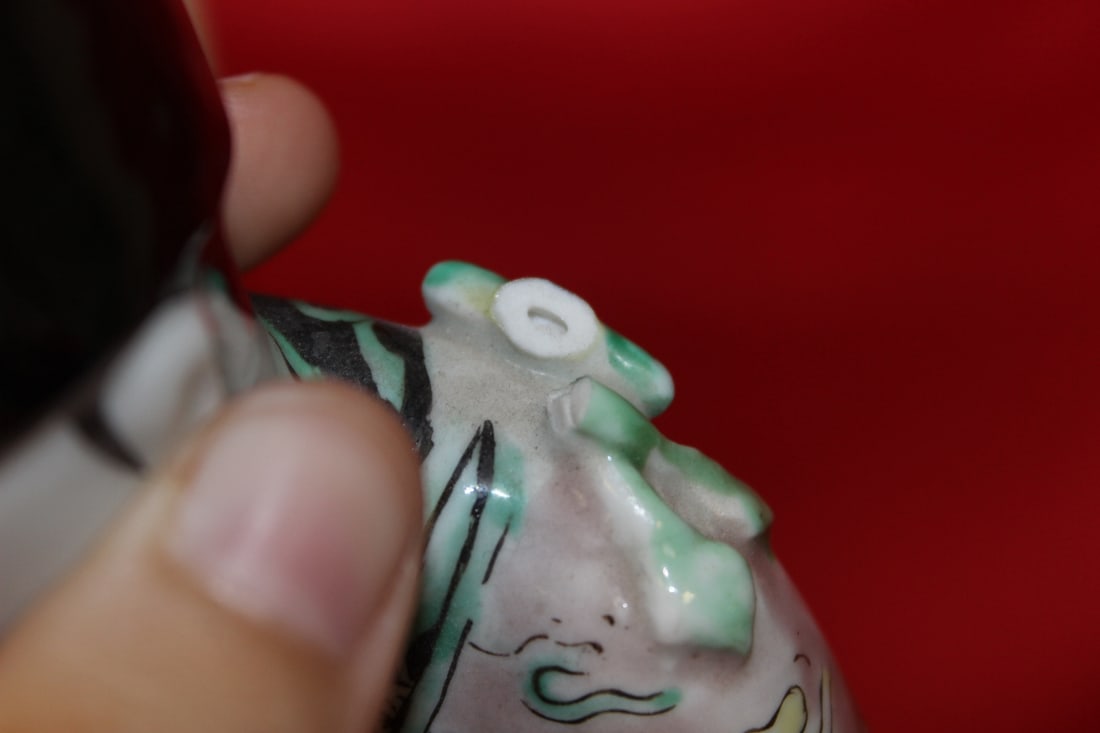 Two Chinese Figurines - 7