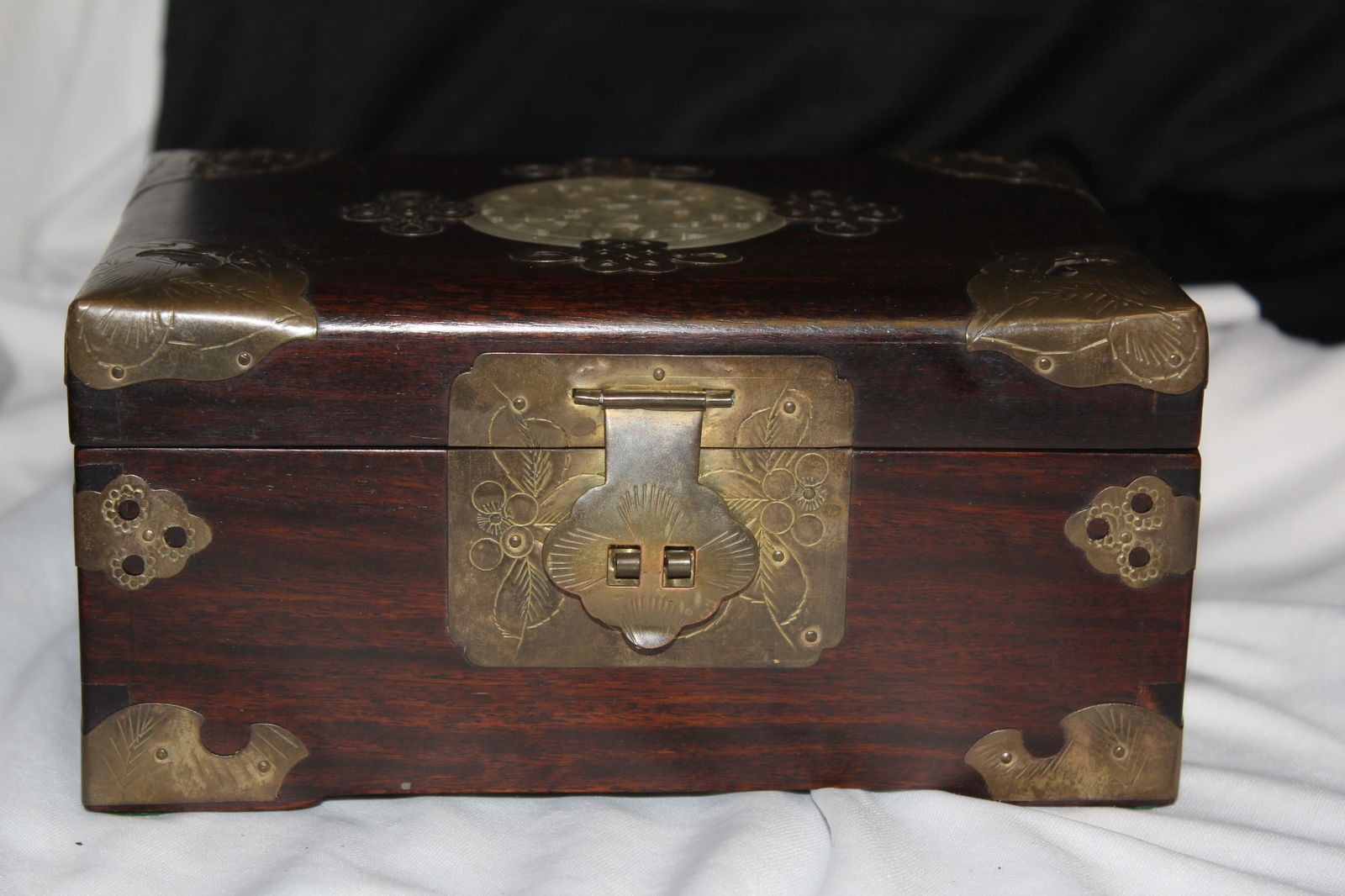 A Vintage Chinese Rosewood and Jade Box: 8" x 5 3/8" x 3 7/8"