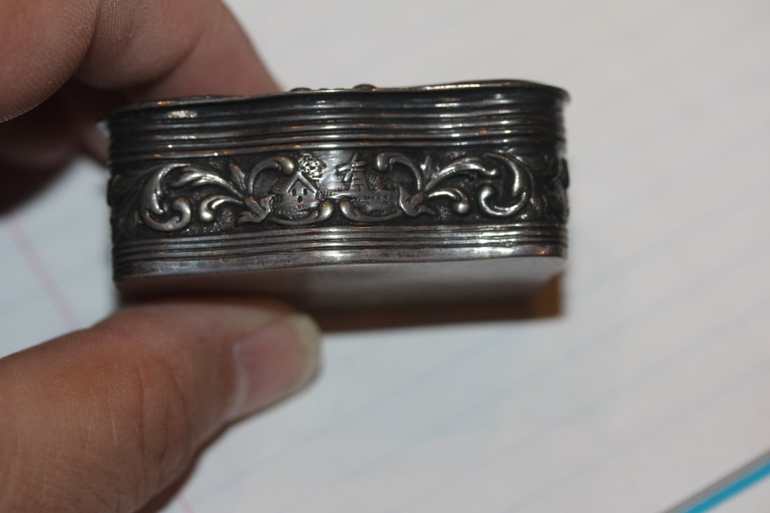 Repousse 800 Silver Trinket Box - 2