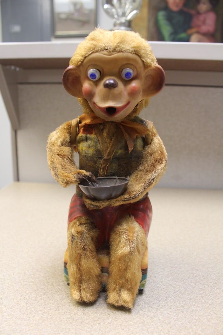 Vintage Japan Monkey Toy: probably 1950's - appeared to be working - 11" tall