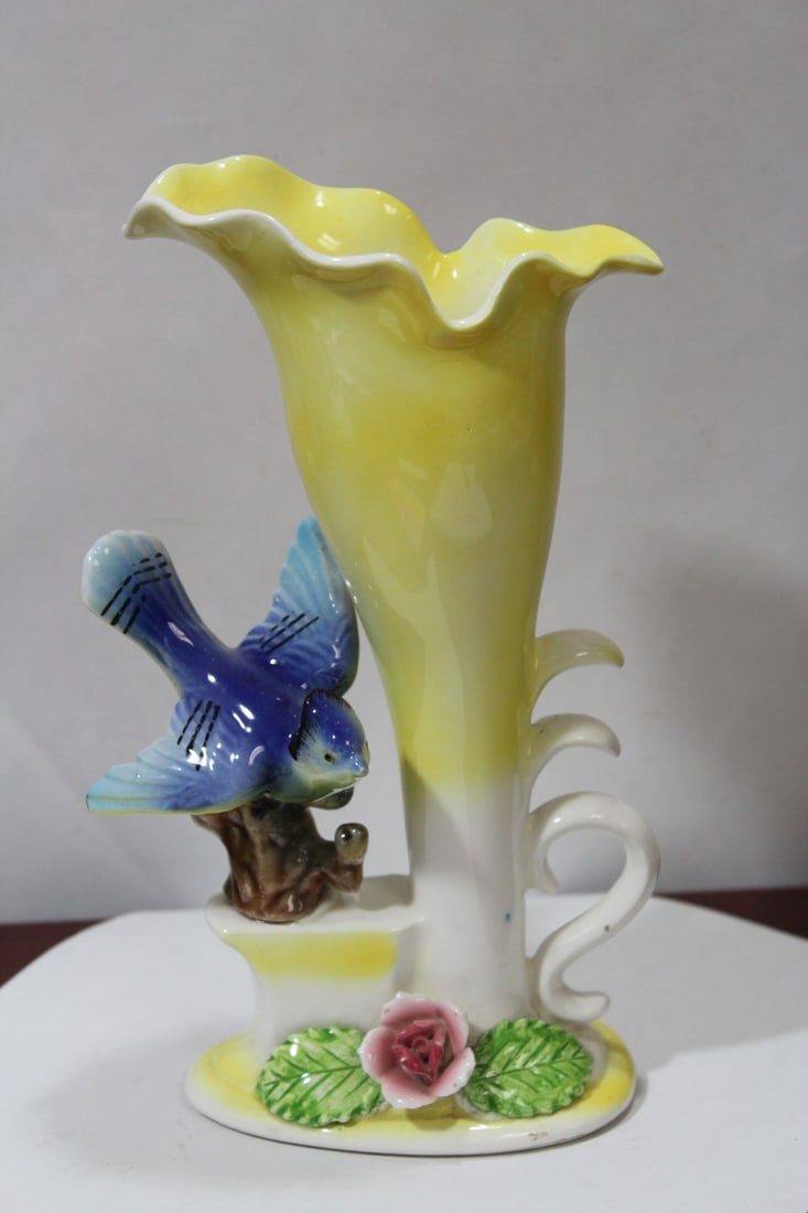 A Japanese Pottery Vase: 8 5/8" tall