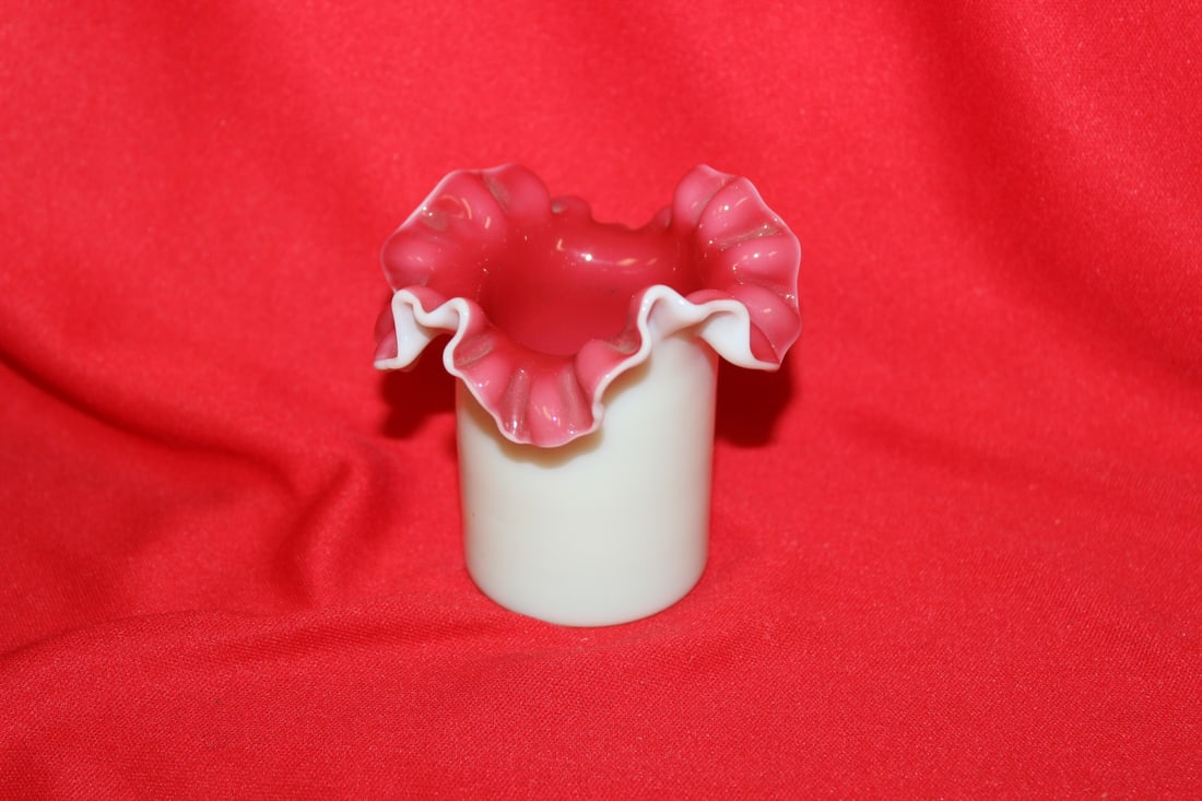 A Foliated Pink Glossy Glass Small Vase: 2 1/2" tall