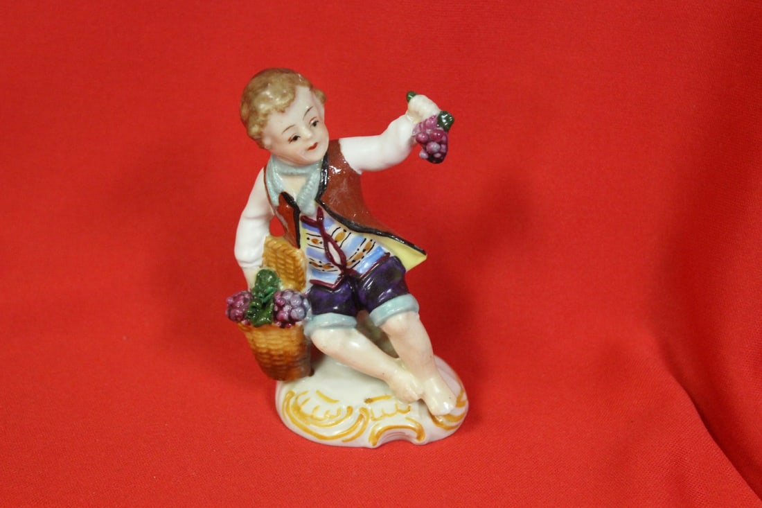 A German Figurine: 3 7/8" tall