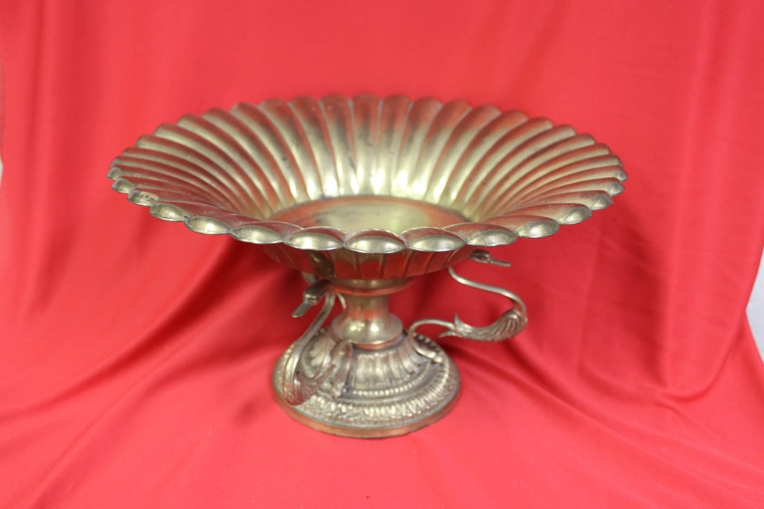 A Bronze/Brass Tazzar: Italian or French - nicely done - 13 inches across