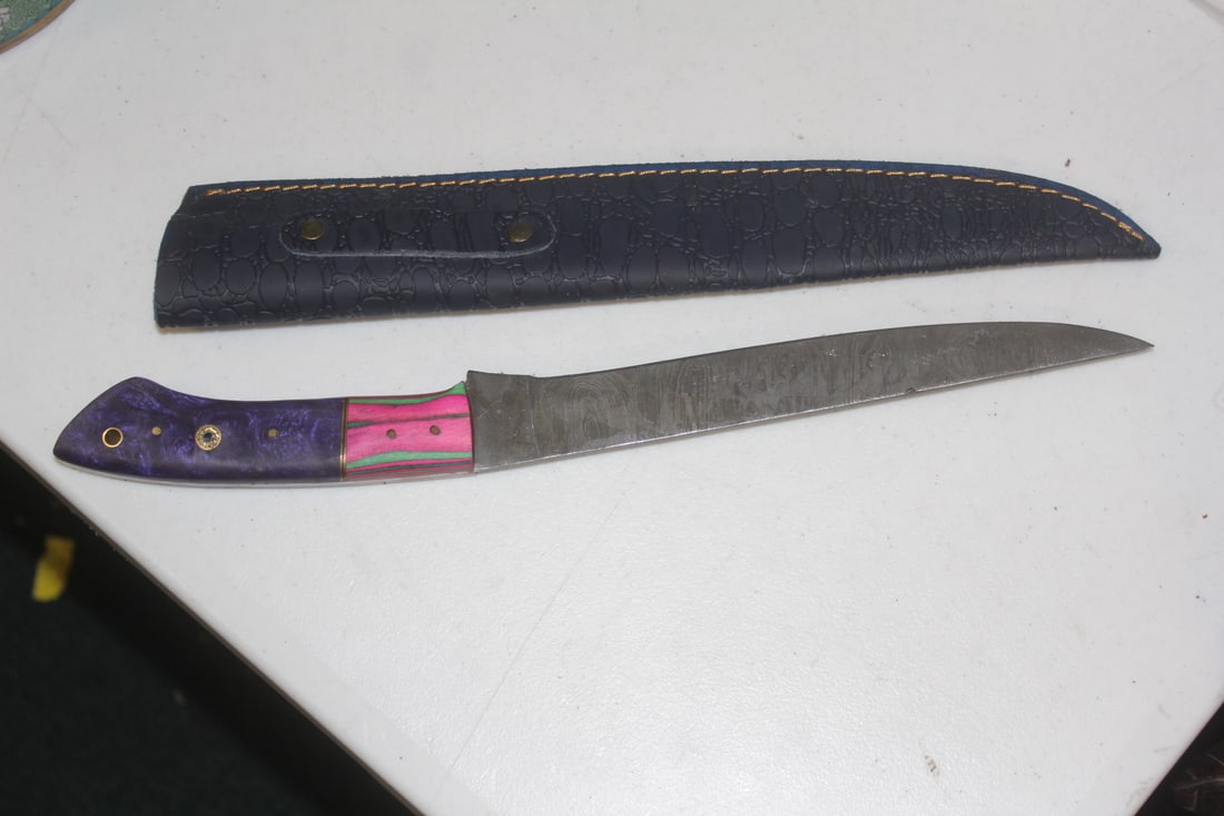 Damascus Knife: with leather sheath - 15 1/8" long