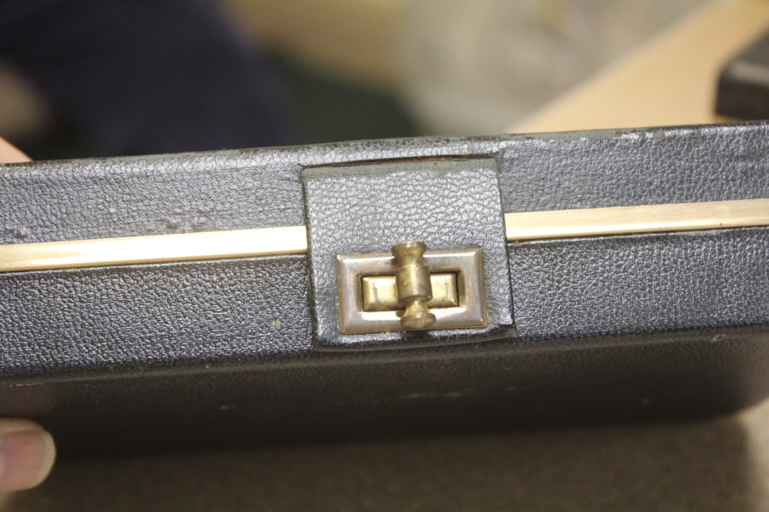 Vintage Leather Case - 4