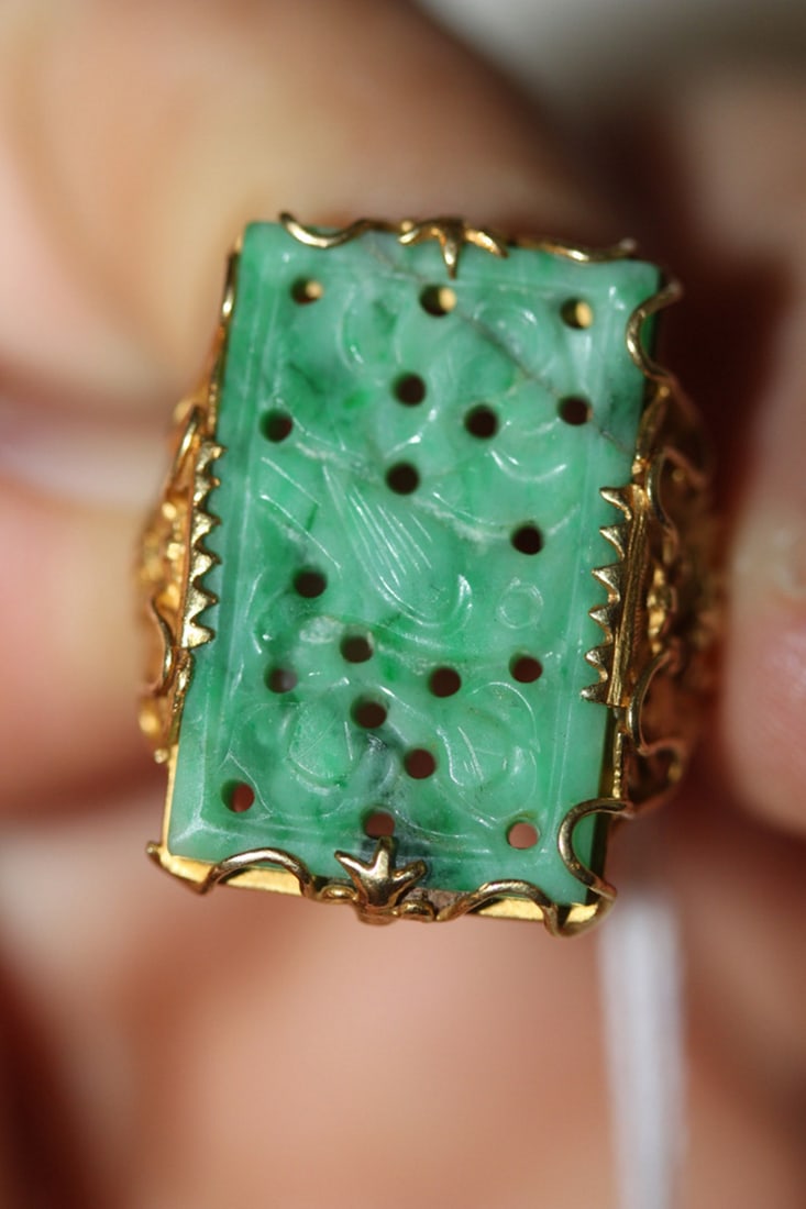 22k Jade Ring: Circa early 20th c. Tested around 22k, most likely somewhere between 20k and 22k. Chinese makers, marked. Nicely detailed. Please note: hairline in corner