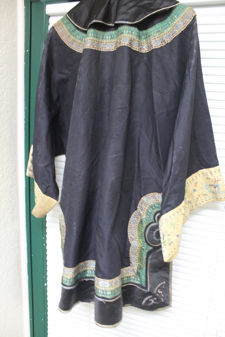 A Chinese Robe - 13