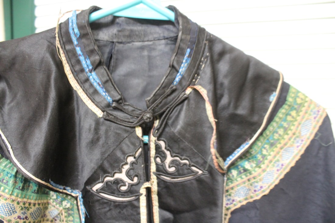 A Chinese Robe - 17