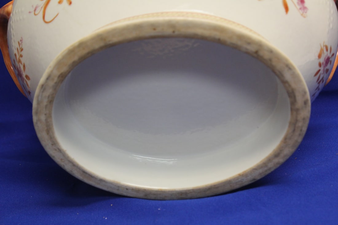 A Chinese Export Taureen - 12