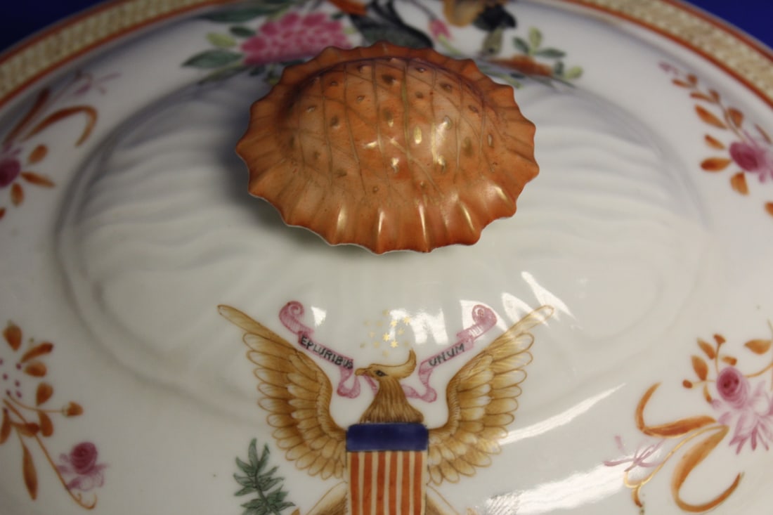 A Chinese Export Taureen - 4