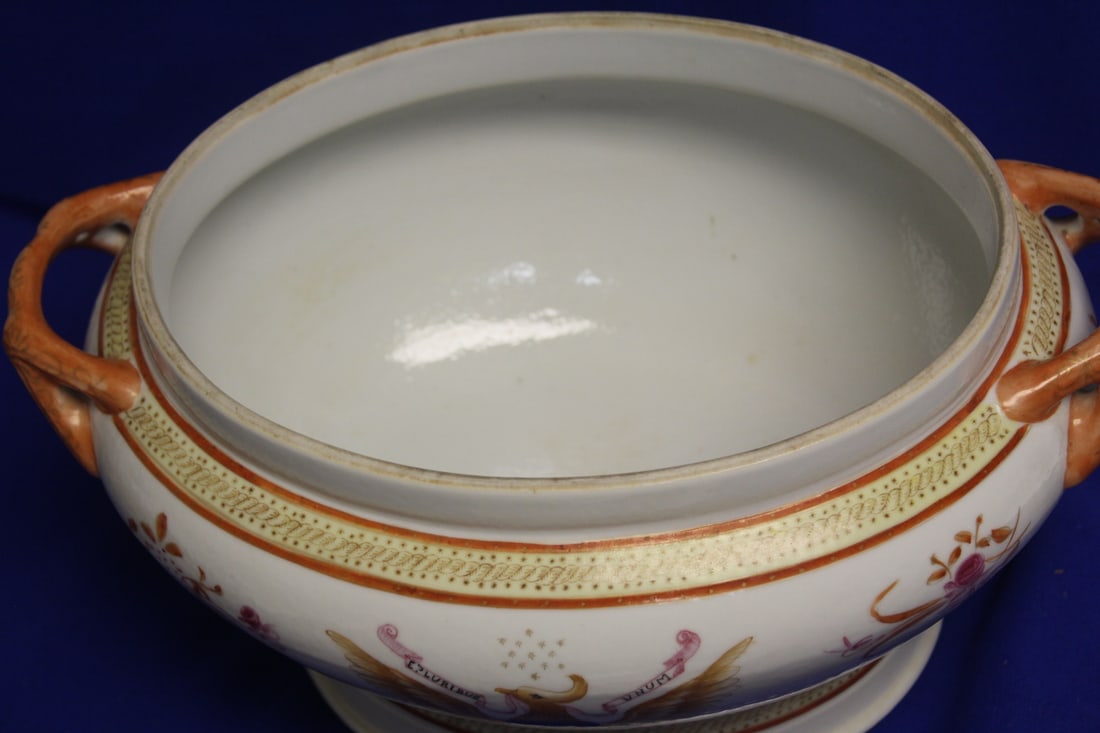 A Chinese Export Taureen - 9