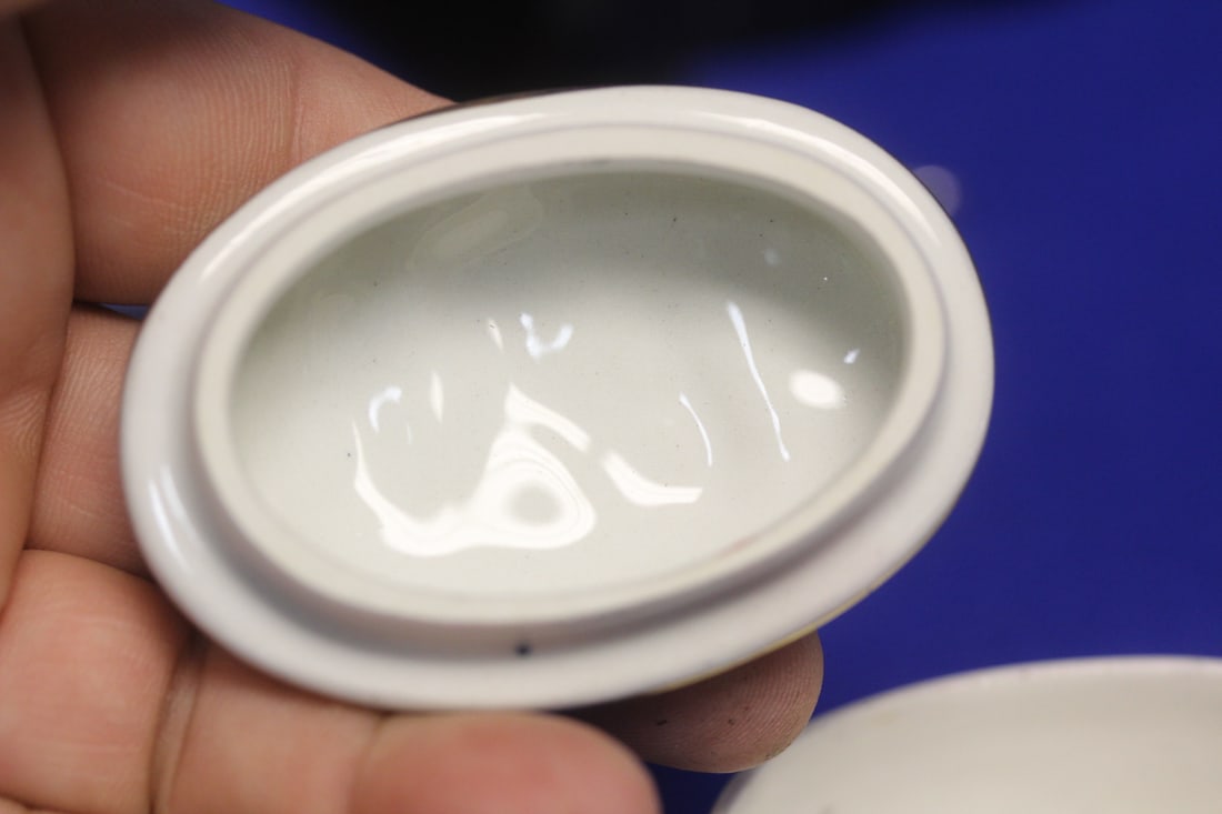 A Capodimonte Trinket Box - 6