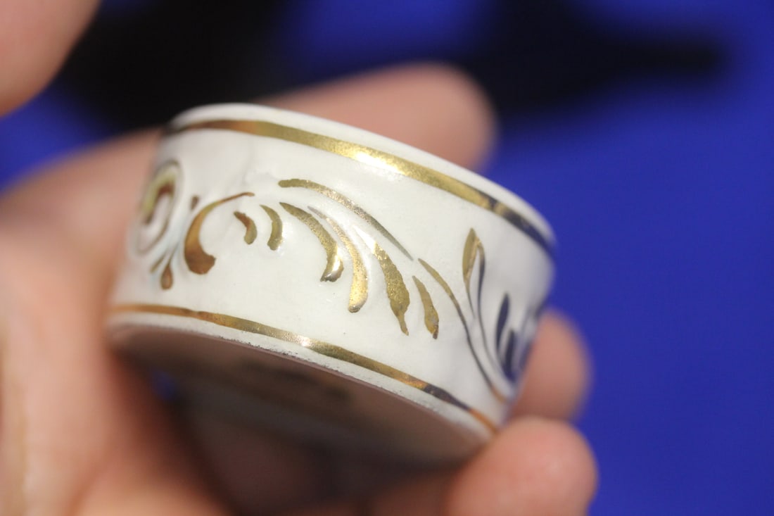 A Capodimonte Trinket Box - 9