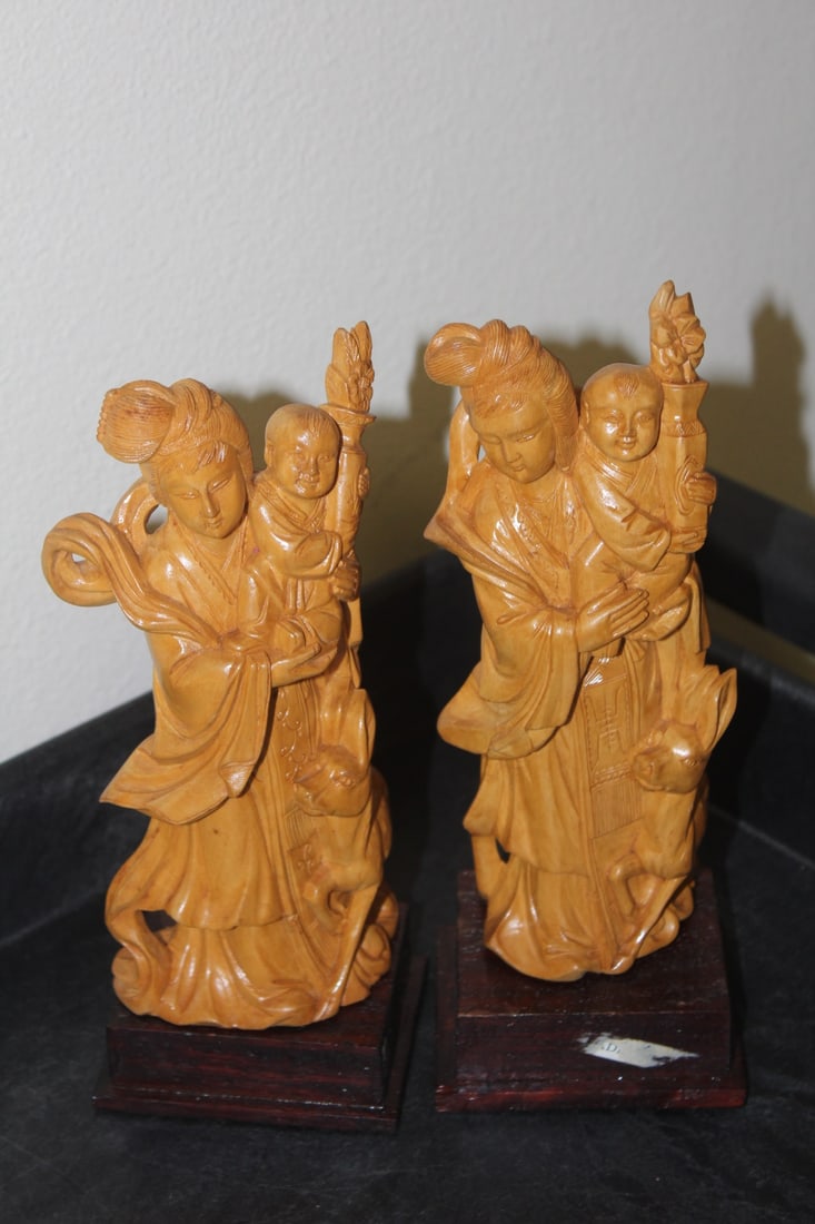 Set of 2 Chinese Wooden Statue on Stand: overall= 9 1/4" tall