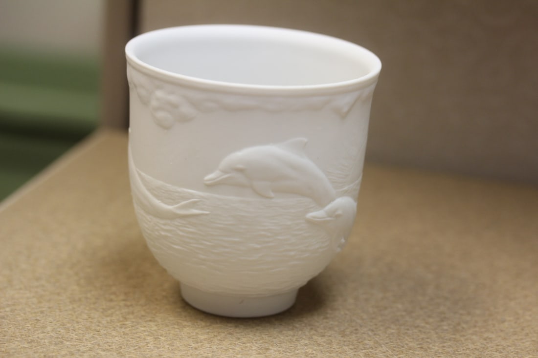 Lladro Cup: 3 1/2" tall