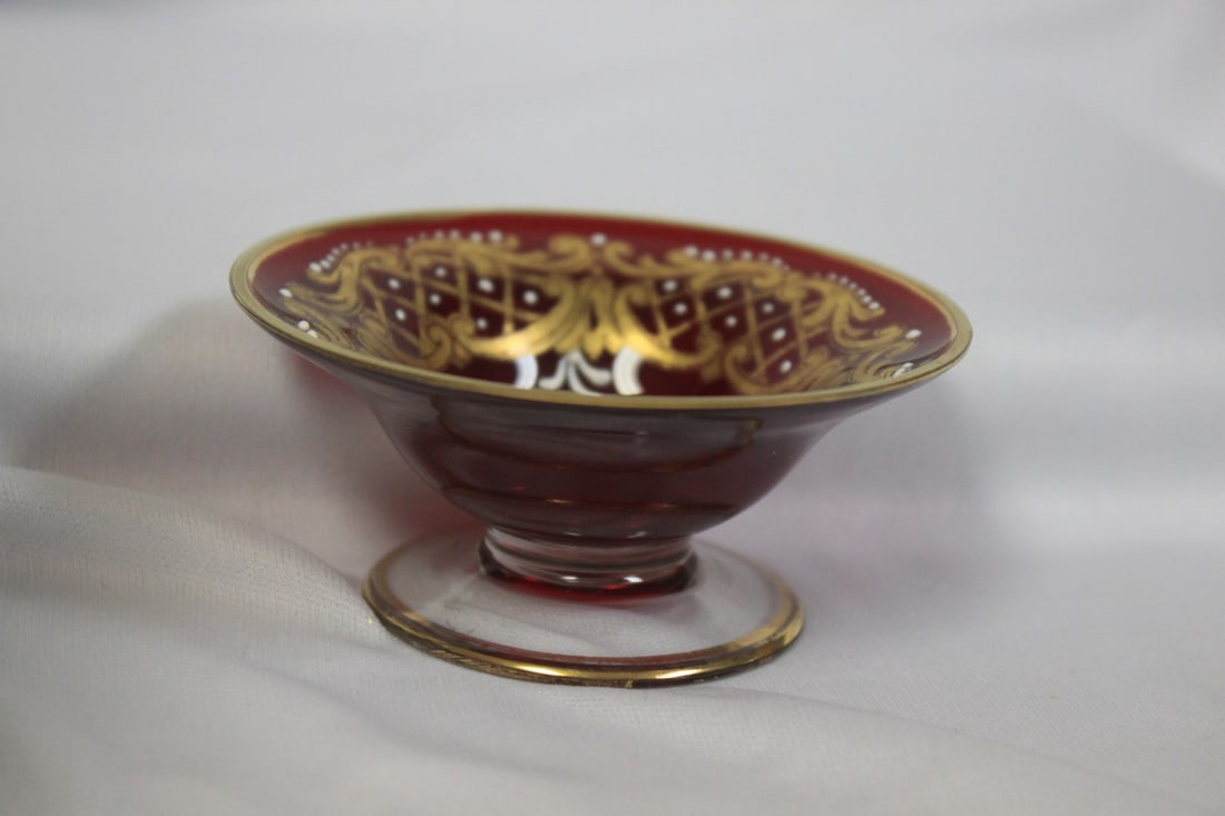 A HandPainted Ruby Red Small Stem Dish - 3