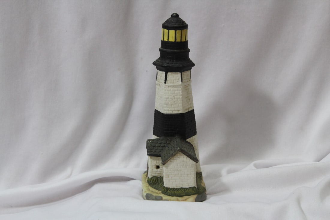 A Ceramic Lighthouse - 4
