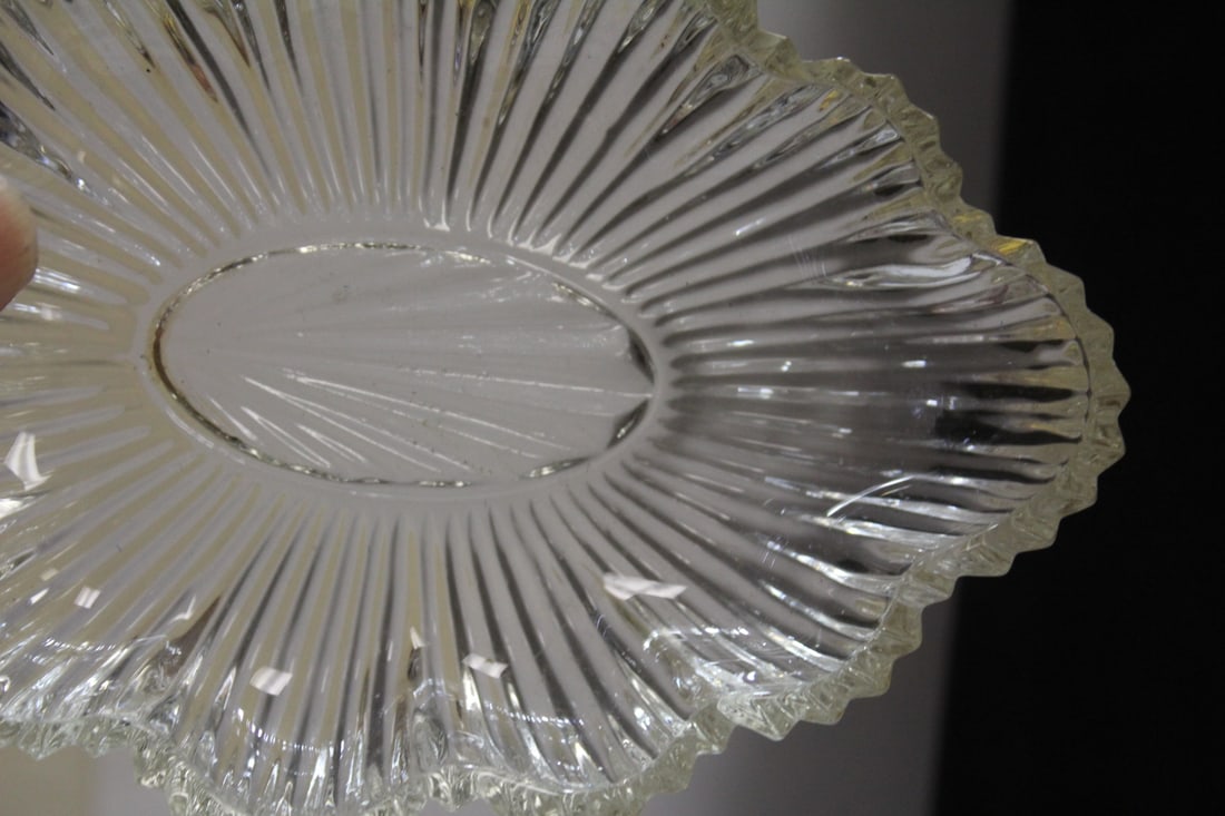 A Clear Leaf Glass Dish - 4