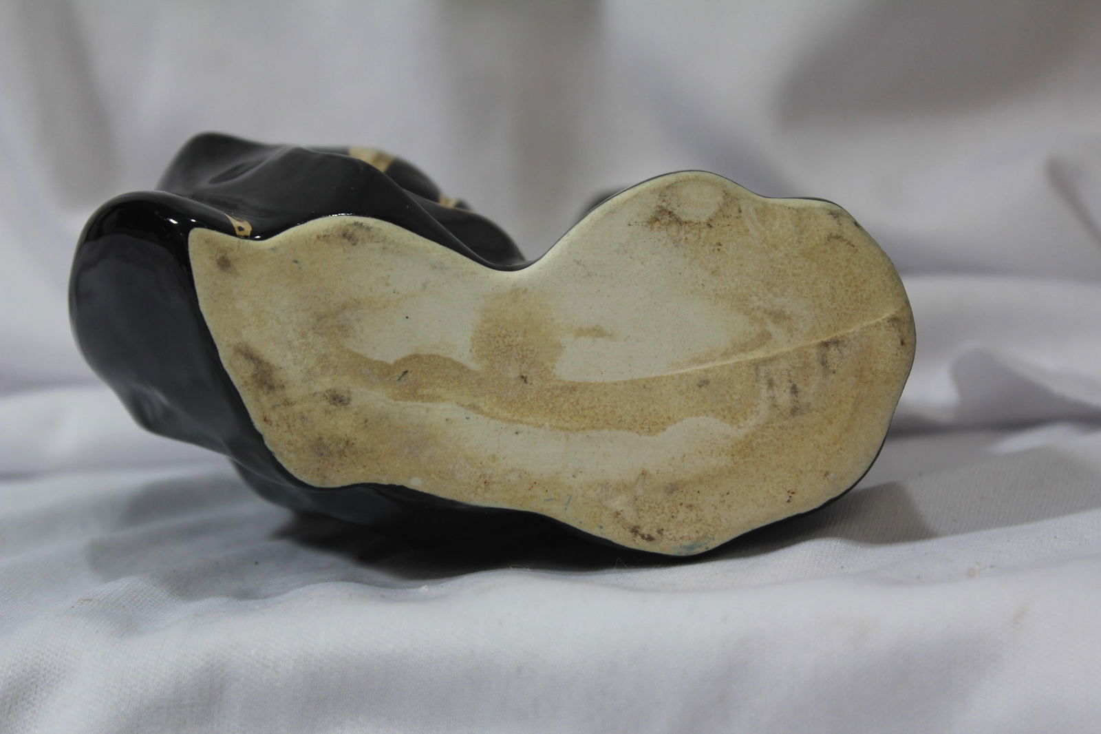 A Black Ceramic Planter - 6