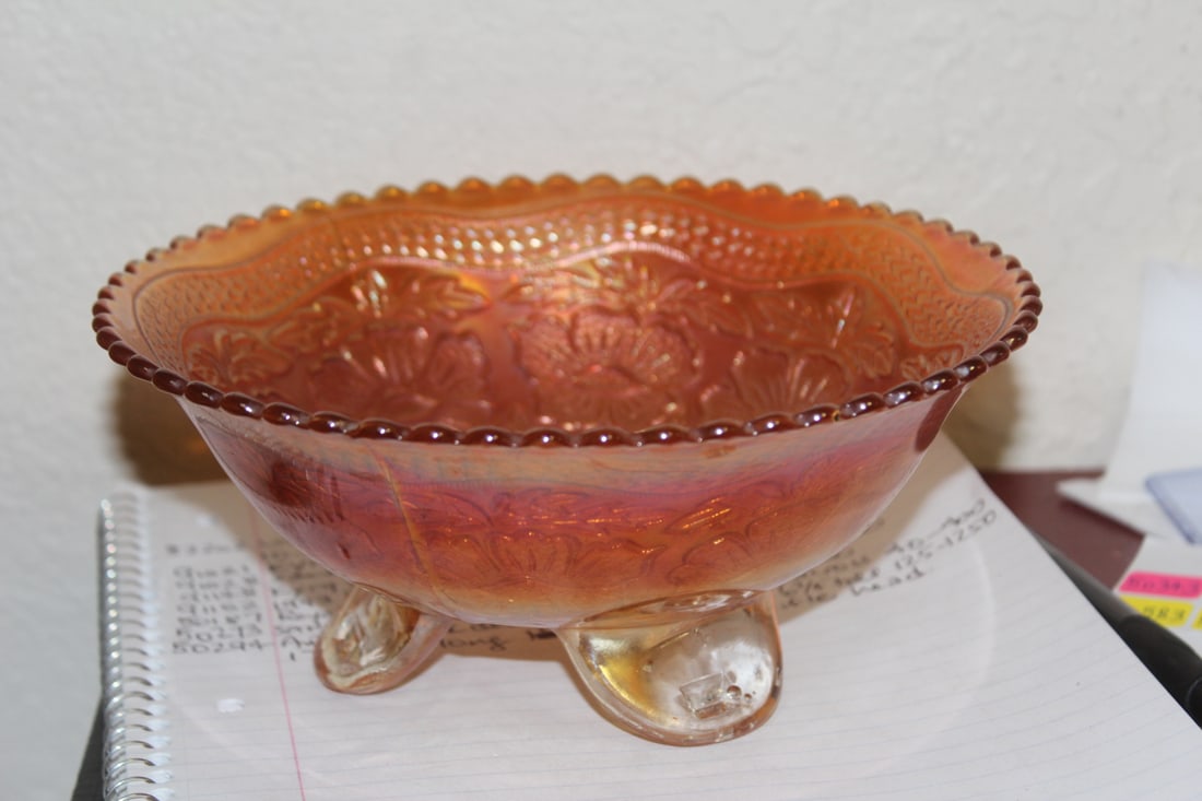 Footed Carnival Glass Bowl: 7 1/2" in diameter