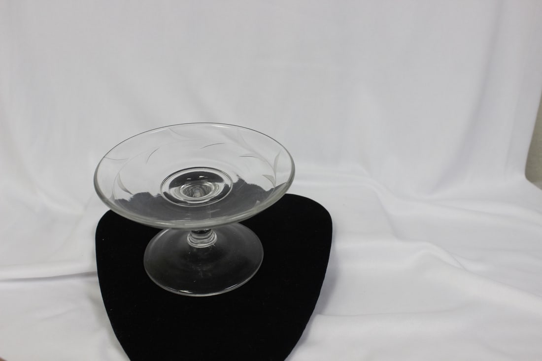 A Child's Cake Plate: 5 3/8" in diameter