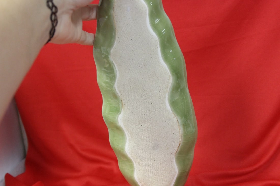 A Pottery Leaf Dish - 4