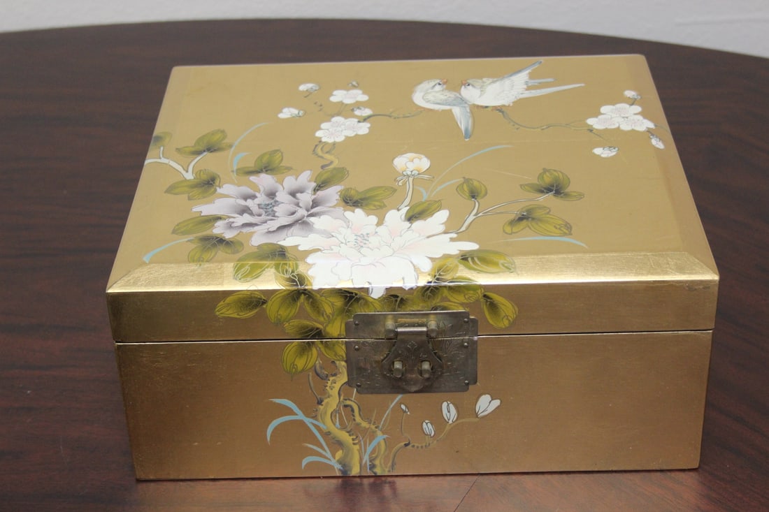 A Chinese Gold Lacquer Jewelery Box: Beautifully designed - 14" x 12" x 6 1/4"