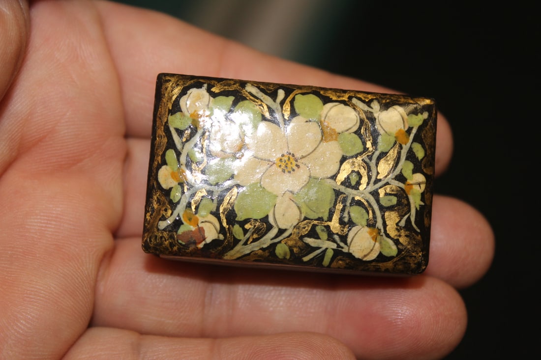 Vintage Enamel Match Box: as shown