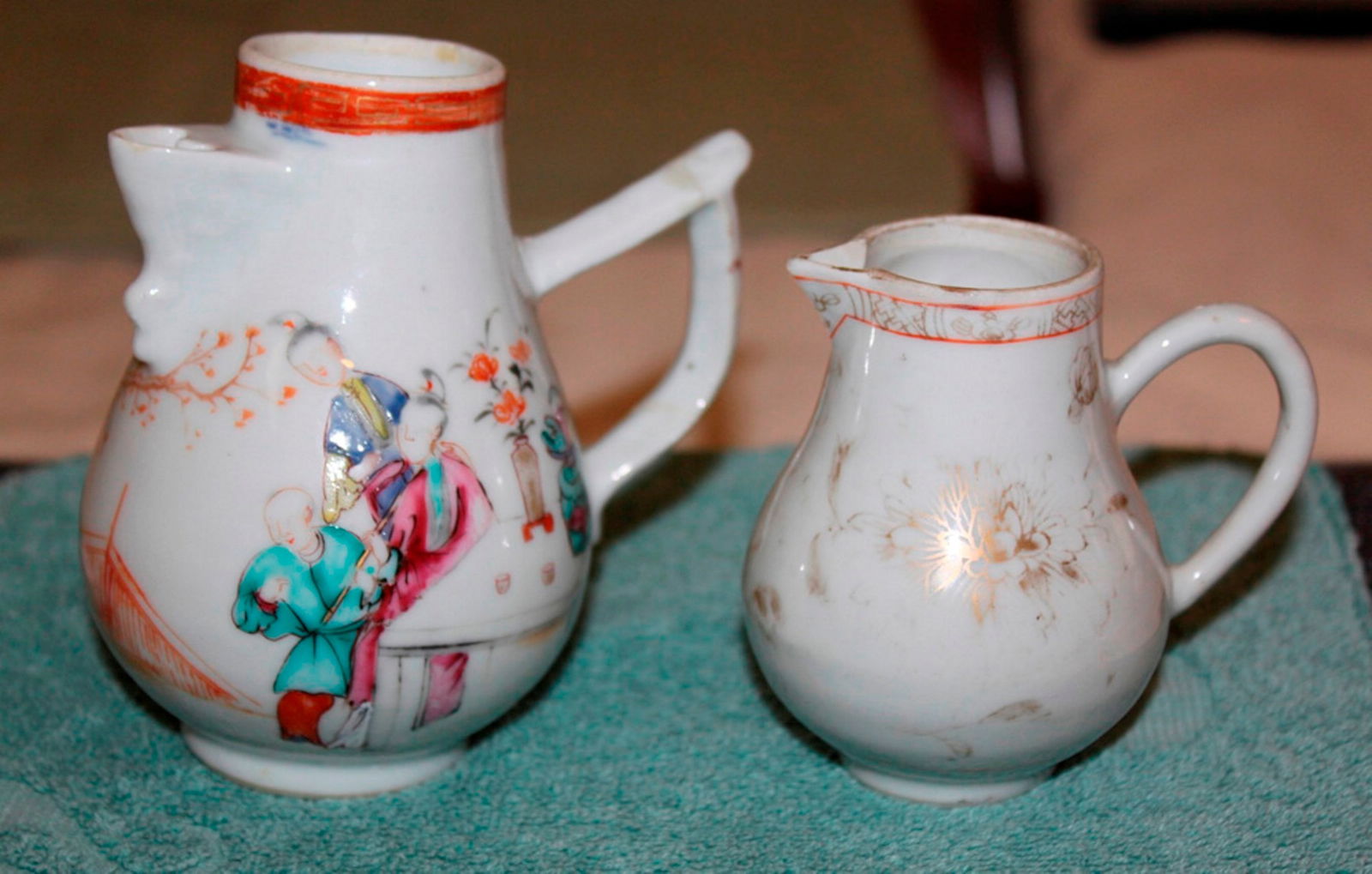 Antique Chinese 2 Export Creamers: 4 5/8" and 3 3/8" tall. - One is well worn. Both in Good condition.