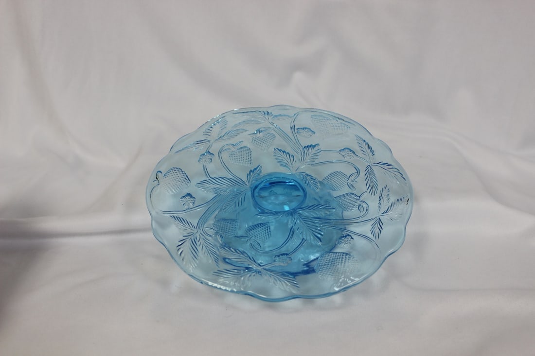 A Child's Cake Stand - 3