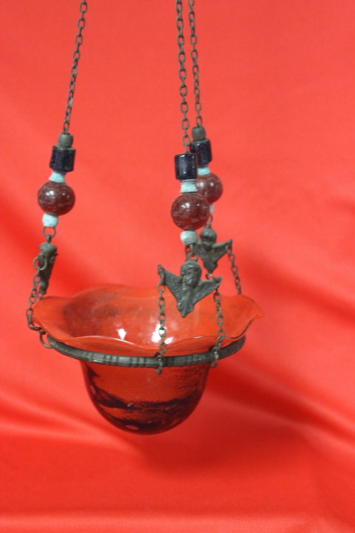 An Art Glass Ornament: Hairline